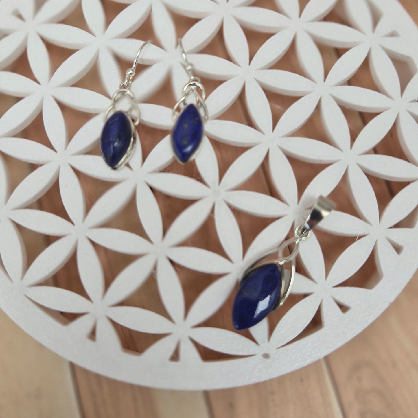 Boucles d'oreilles Elfique Amethyste / Labradorite / Lapis Lazuli / Quartz Rose / Oeil de Tigre