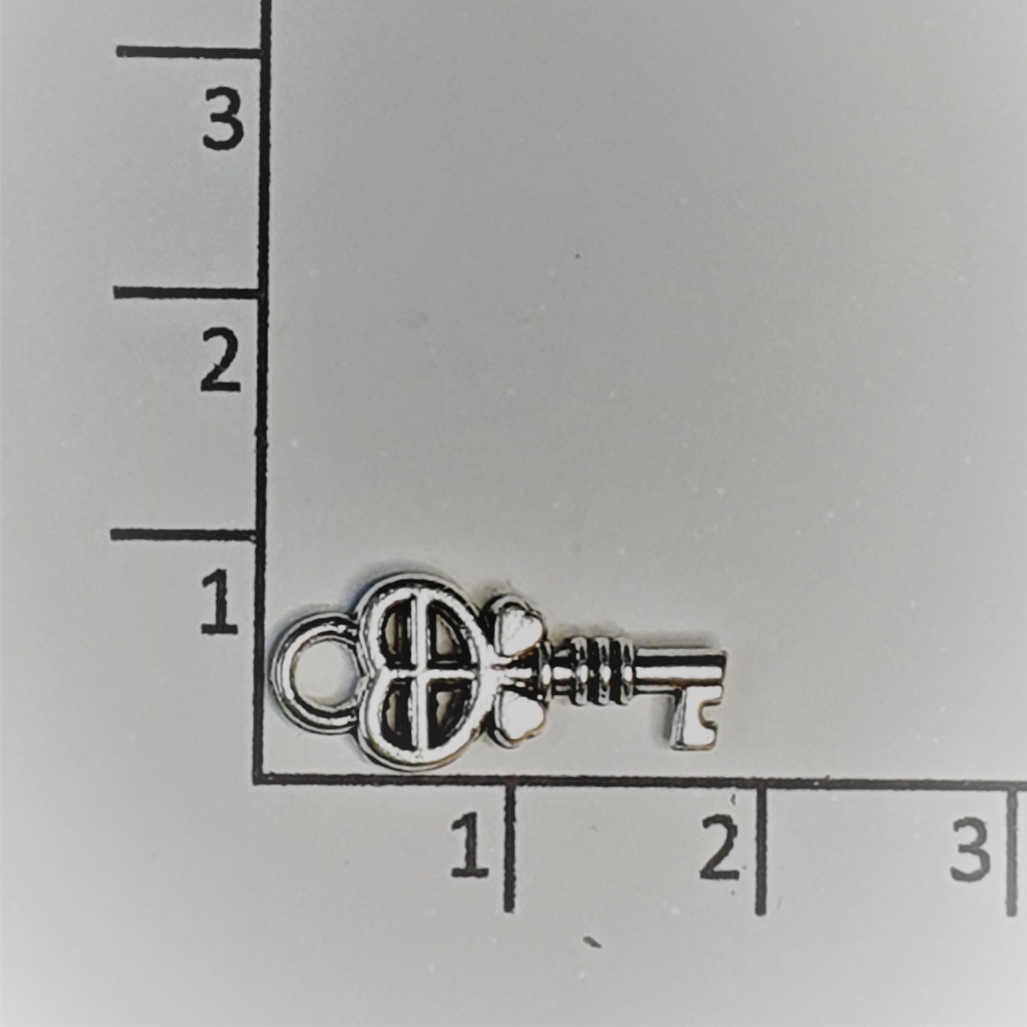 Breloque (charm)