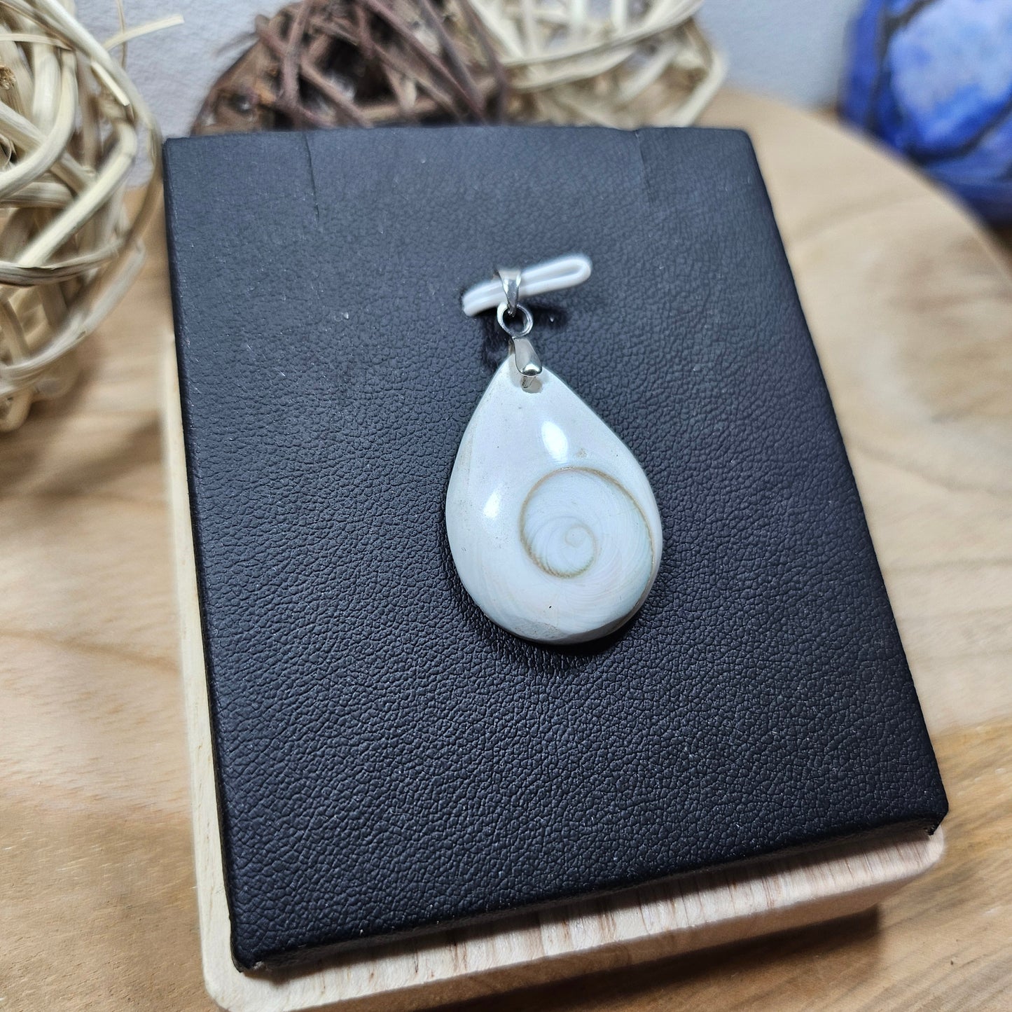 Pendentif Oeil de Sainte Lucie