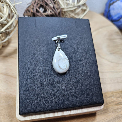 Pendentif Oeil de Sainte Lucie