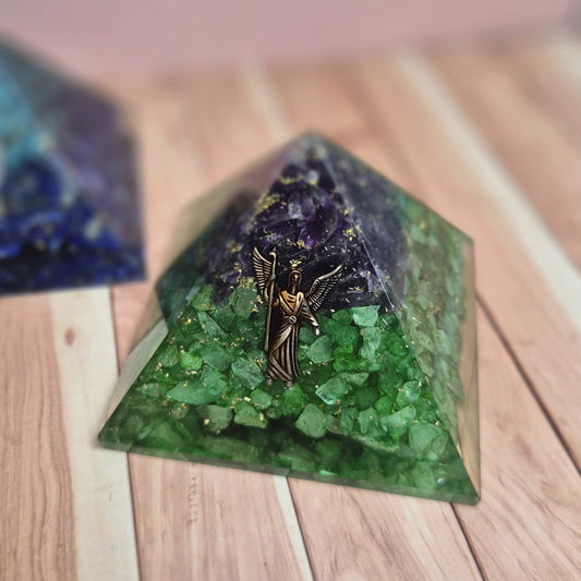 Orgonite Améthyste Quartz Rose Lapis Lazuli Pierre de Lune 7 chakras Péridot