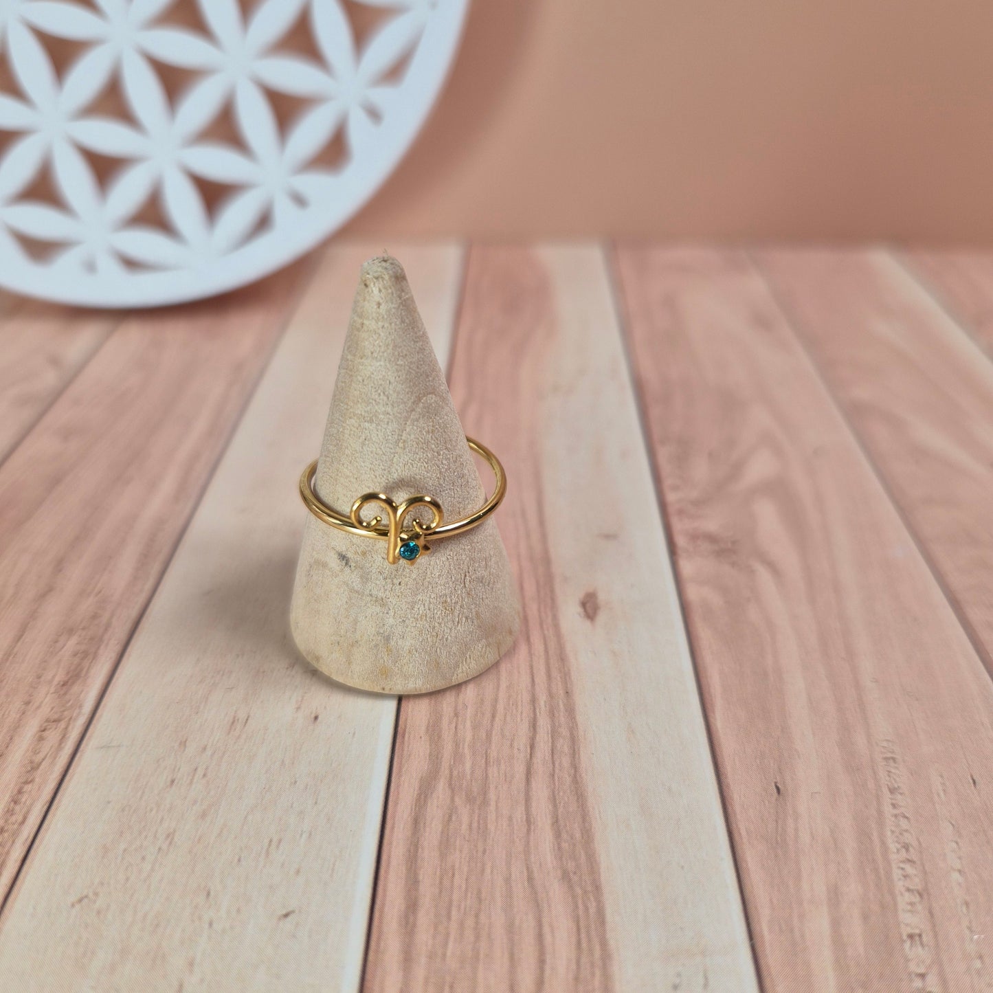 Bague astrologique réglable dorée, signe du zodiaque et zircon coloré