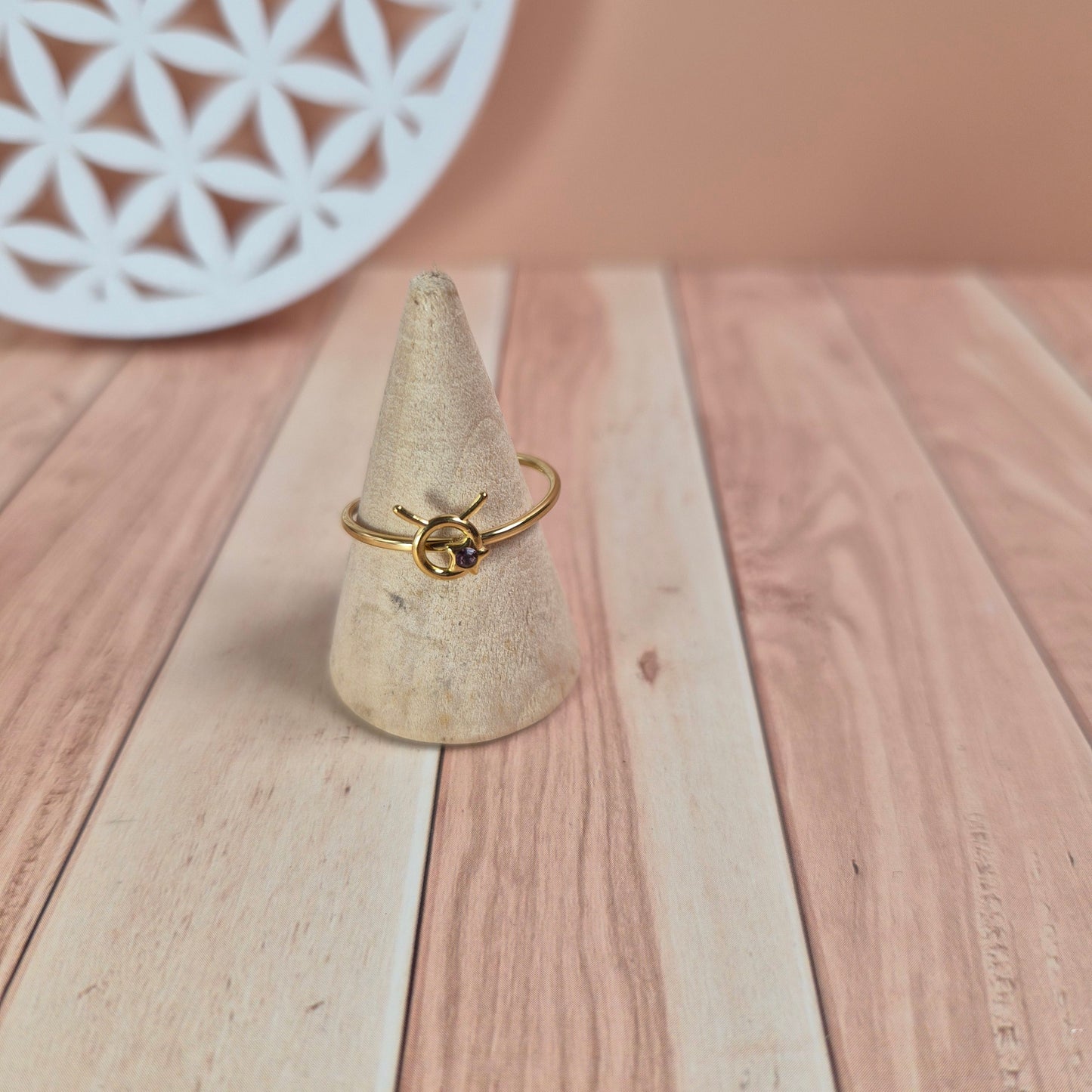 Bague astrologique réglable dorée, signe du zodiaque et zircon coloré