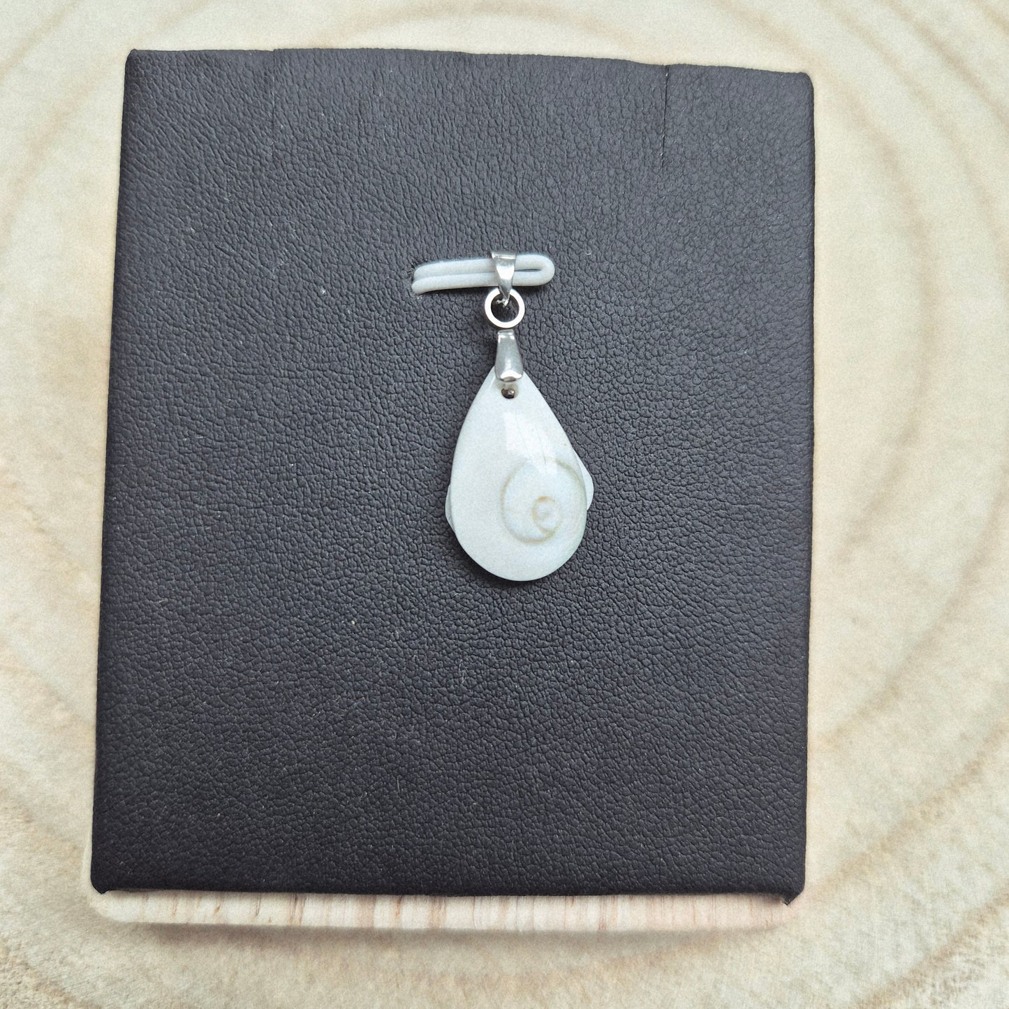 Pendentif Oeil de Sainte Lucie