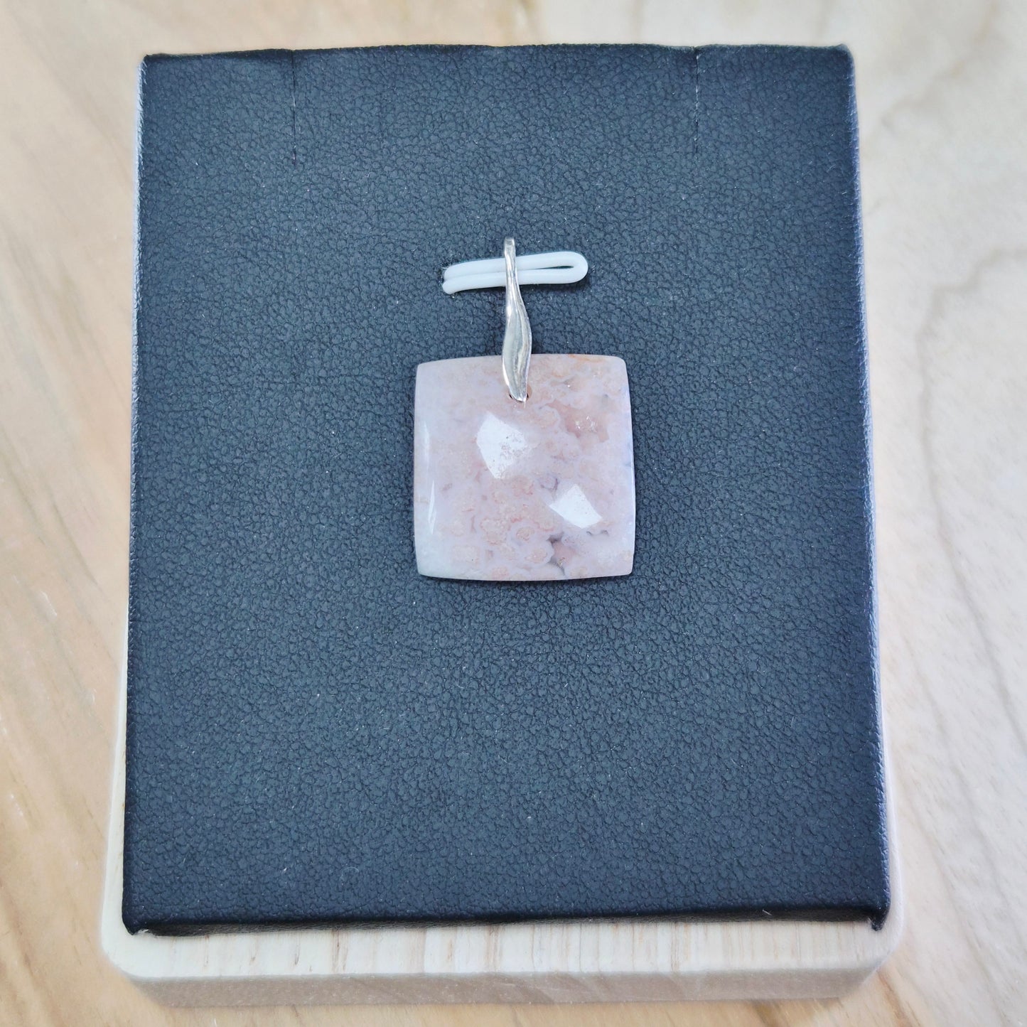Pendentif Agate Fleur de Cerisier