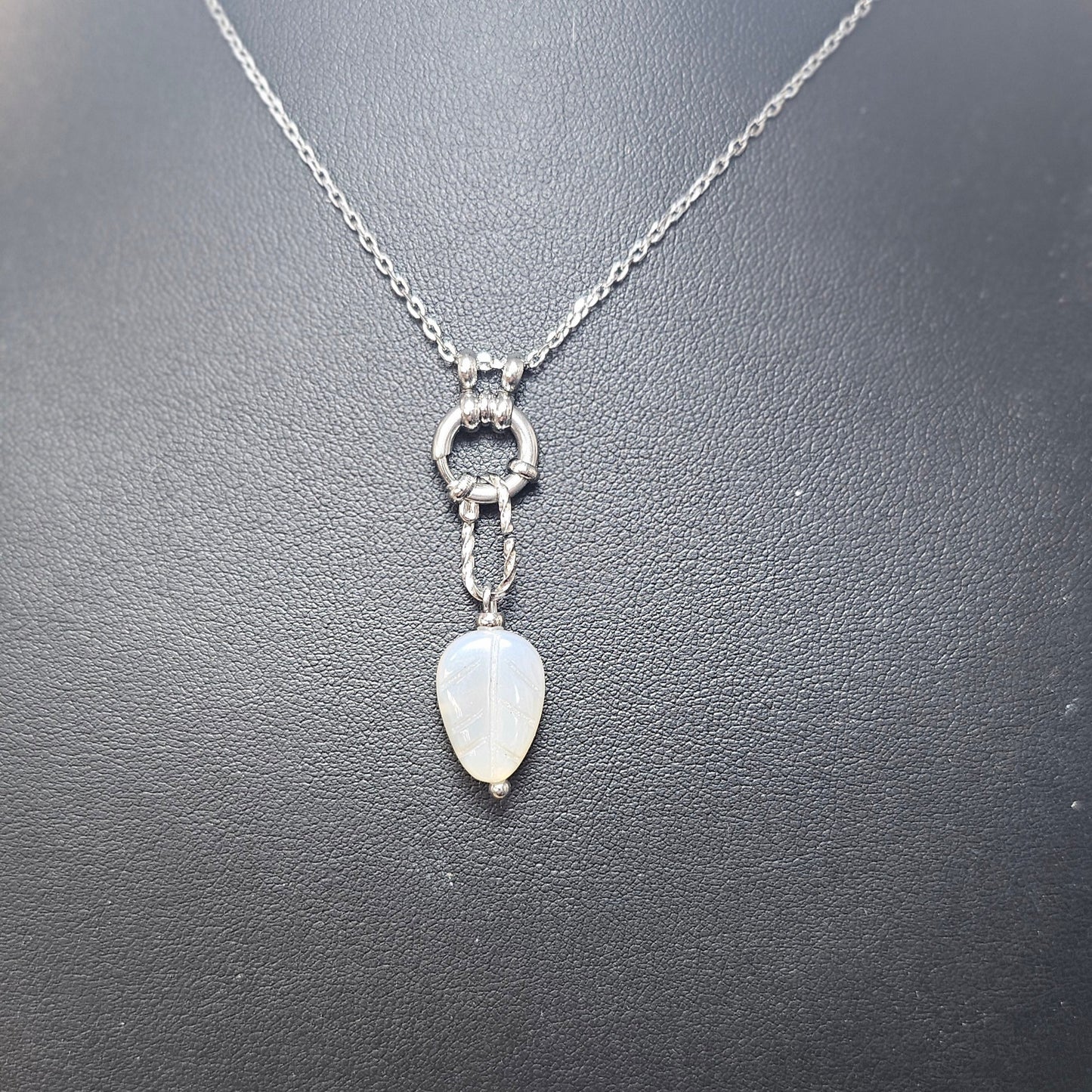 Collier Astéria – Pierres Interchangeables Oeil de tigre / Quartz rose / Agate / Cornaline / Lapis / Labradorite