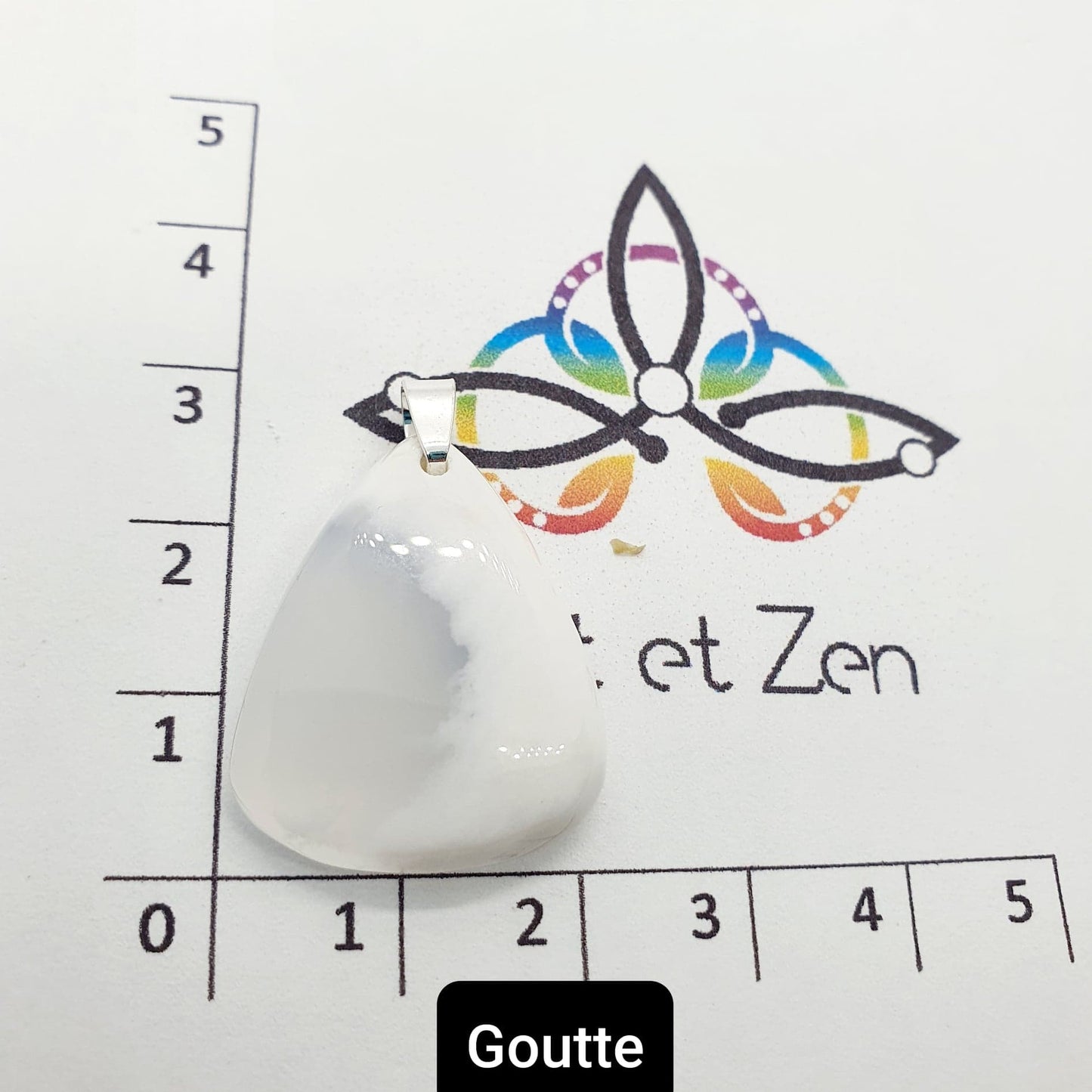 Pendentif Merlinite