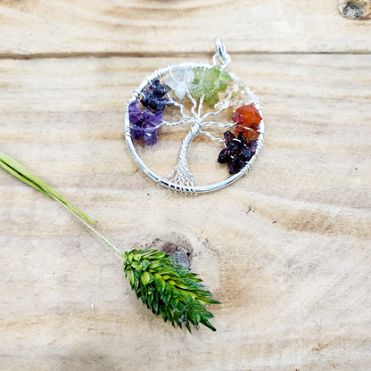 Pendentif Arbre de Vie 7 Chakras / Aventurine / Améthyste / Grenat Rouge