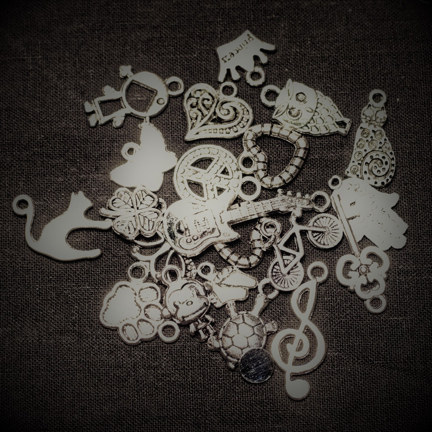 Breloque (charm)